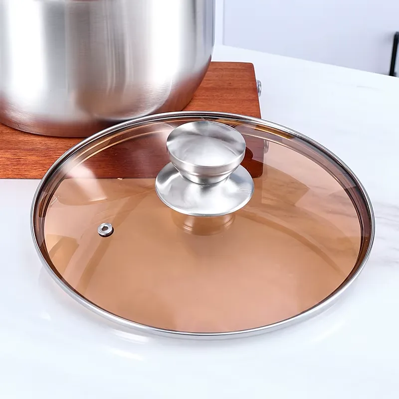 Pot with glass lid